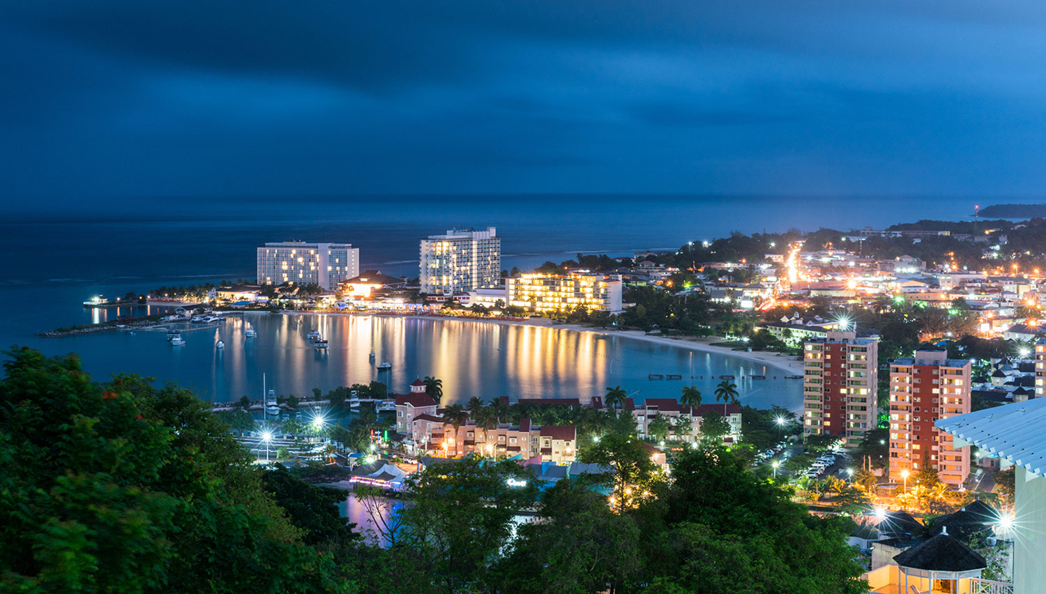 Love the Caribbean Vibes